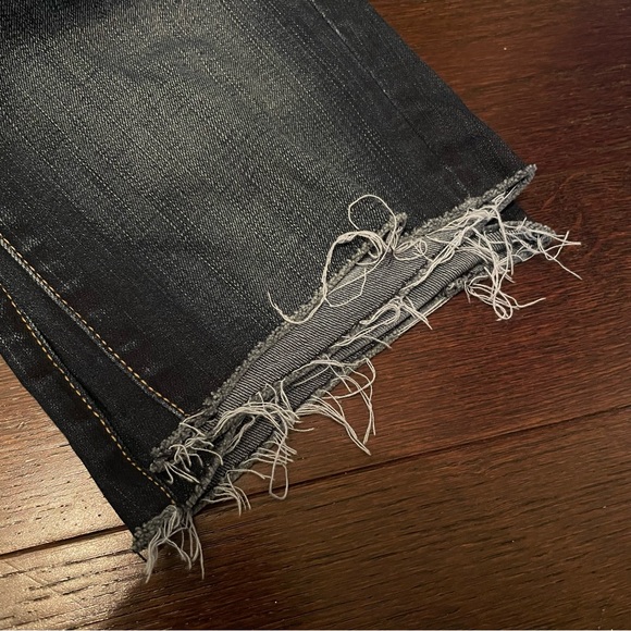 American Eagle Super Stretch Dark Wash Jean Distressed Bermuda Shorts - Picture 3 of 5